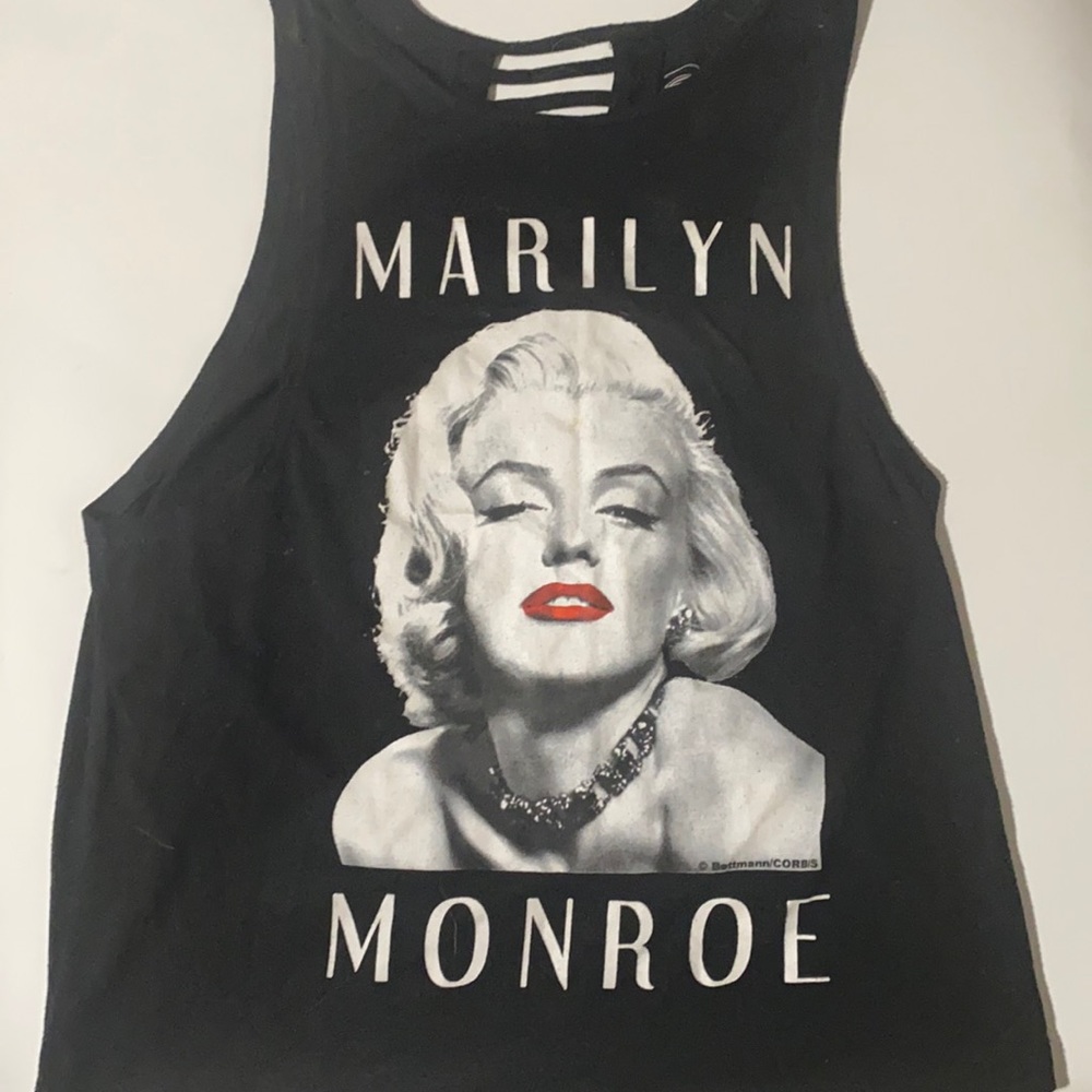3/$20. Marilyn Monroe deep sleeveless top with cutouts all down the back - S